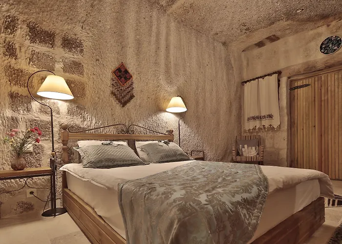 Tekkaya Cave מלון