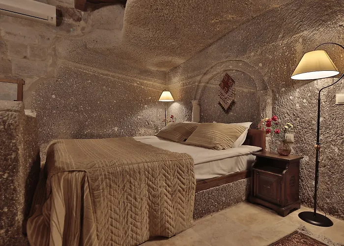 Tekkaya Cave גורמה