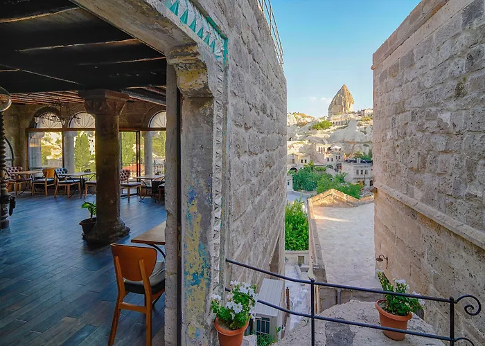 מלון Tekkaya Cave 4*