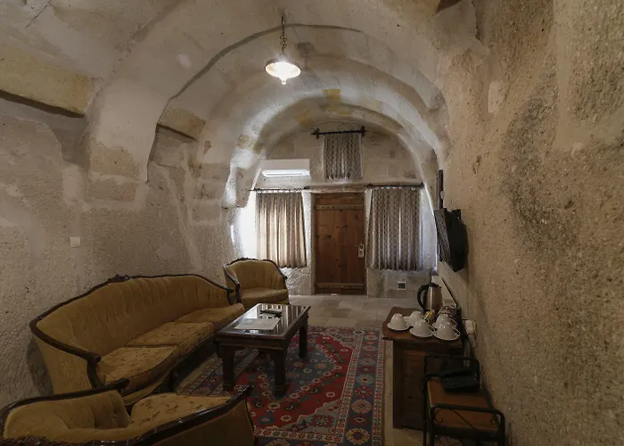 Tekkaya Cave מלון